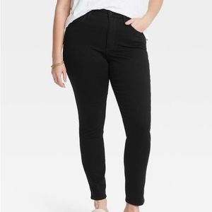 High-Rise Black Skinny Jeans